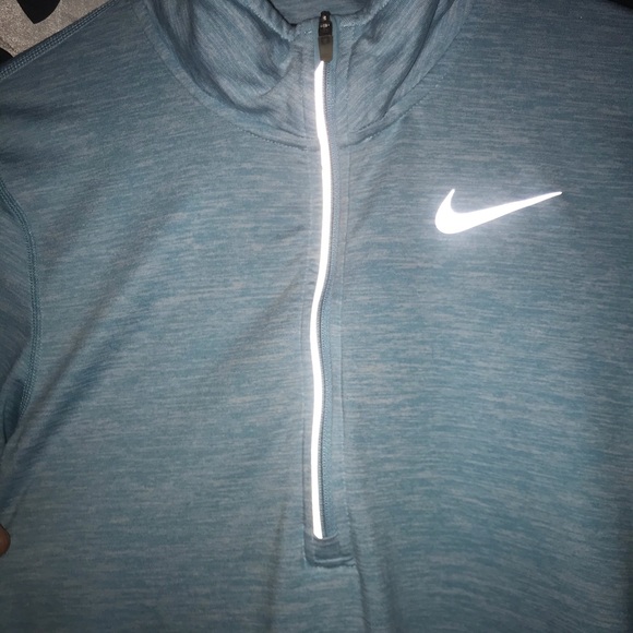 NIKE *LIKE NEW* Half-Zip, Dri-Fit Reflective Pullover - Picture 3 of 5